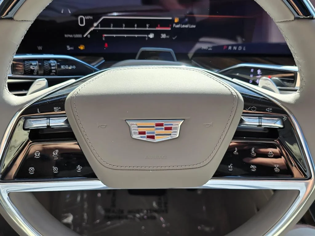 New 2026 Argent Silver Metallic Cadillac Platinum Sport image 27
