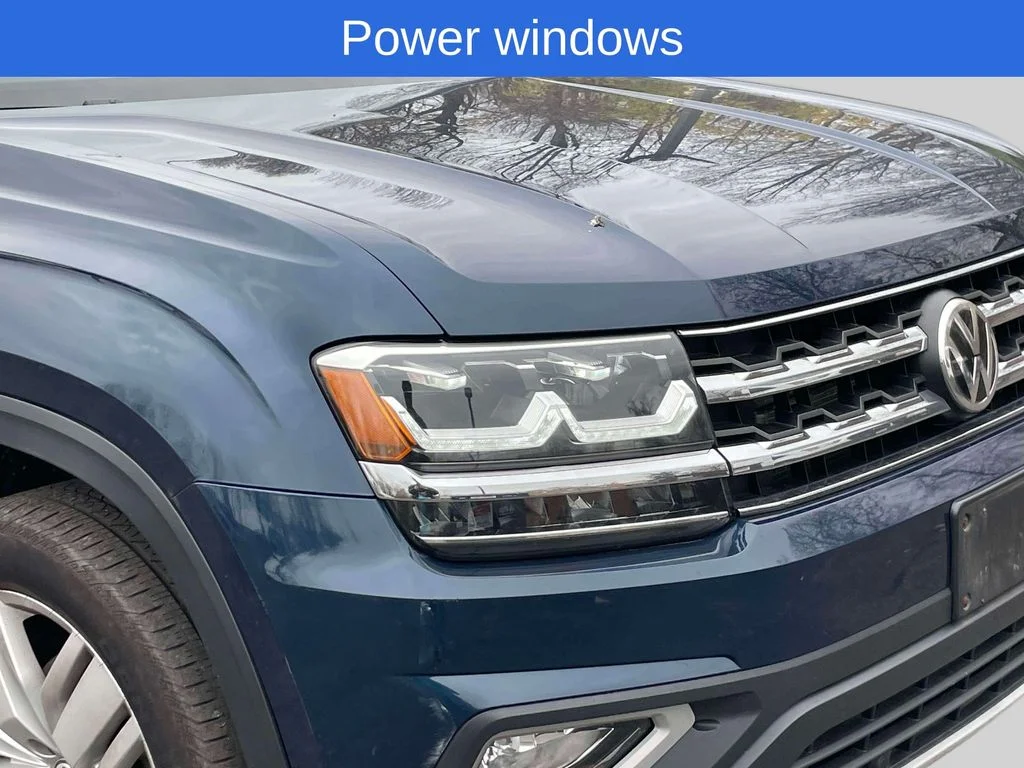 Used 2019 Blue Volkswagen SEL image 11
