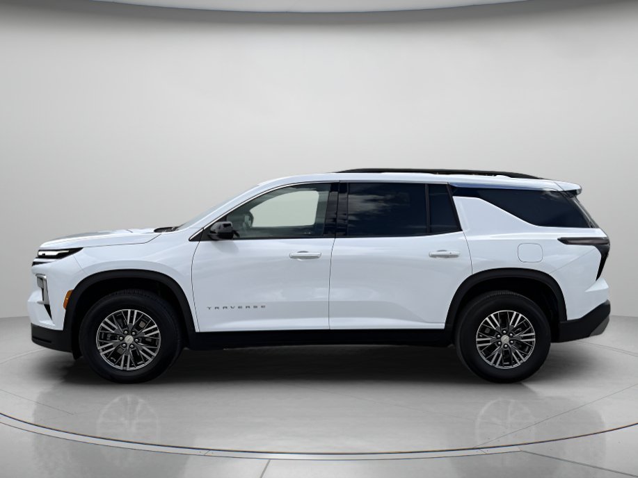 Used 2025 Summit White Chevrolet LT image 5