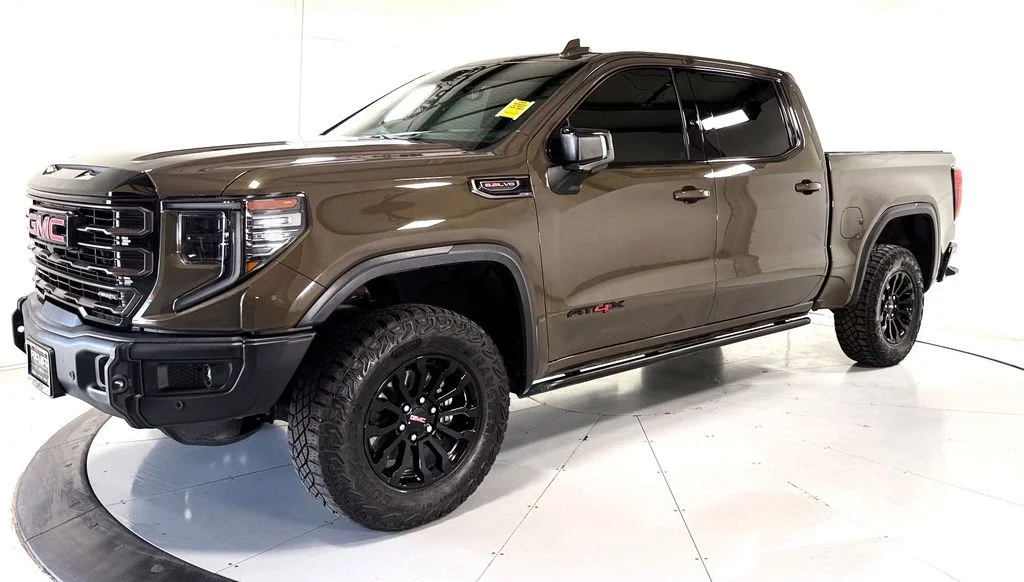 Used 2023 Brown GMC AT4X image 9