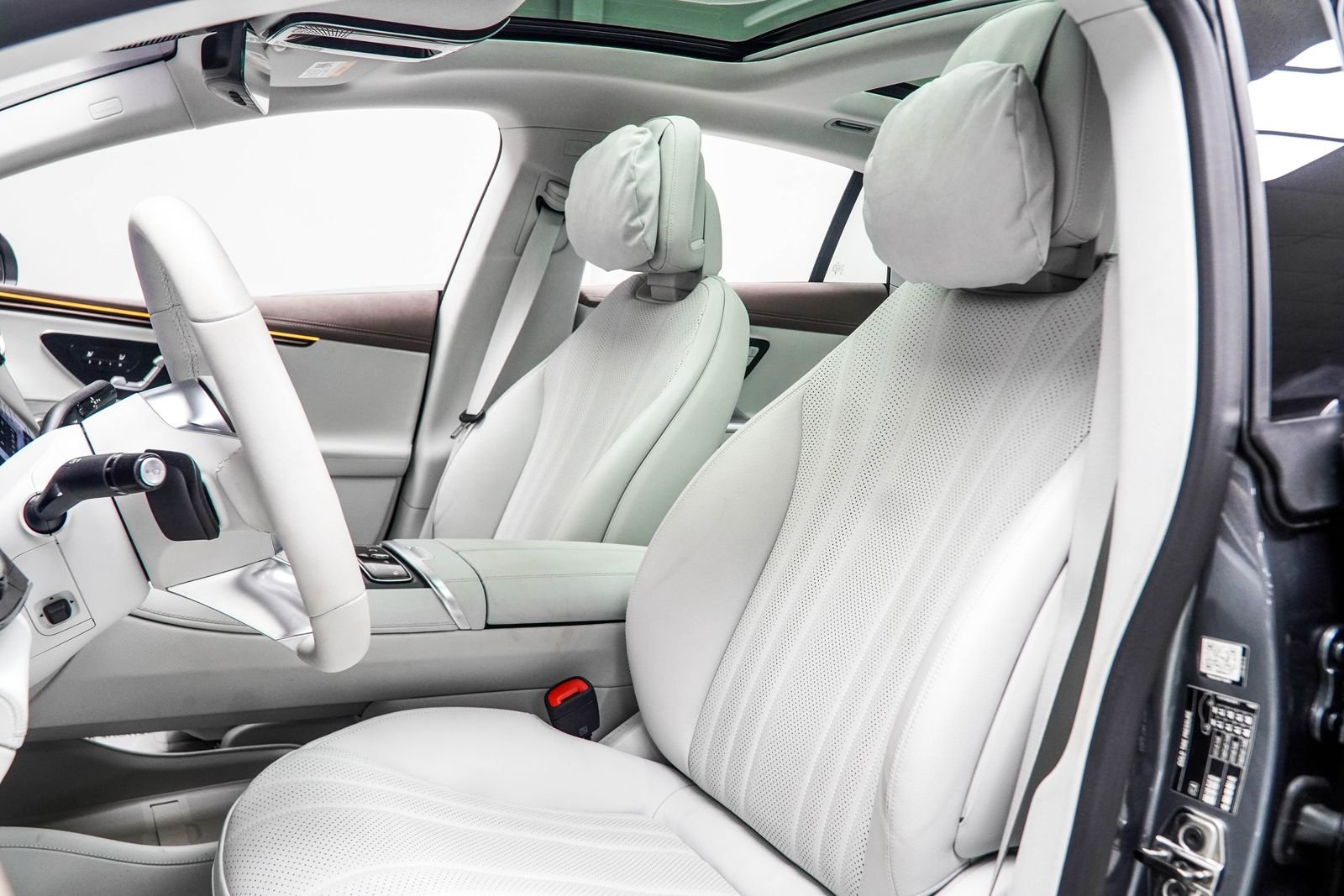 Used 2025 Gray Mercedes-Benz 500 Sedan image 36