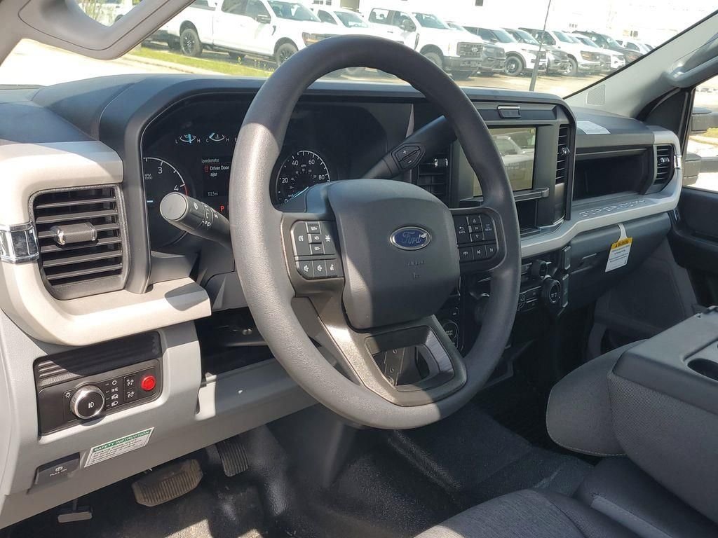 New 2026 Oxford White Ford F-550® XL image 5