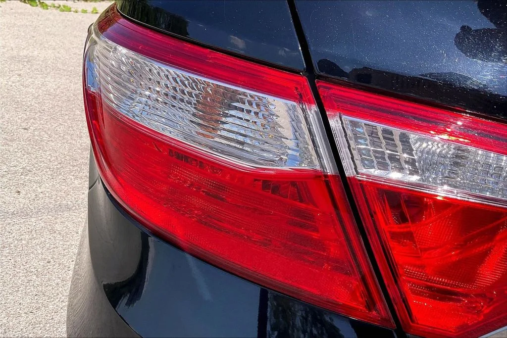Used 2016 Black Toyota XLE image 30