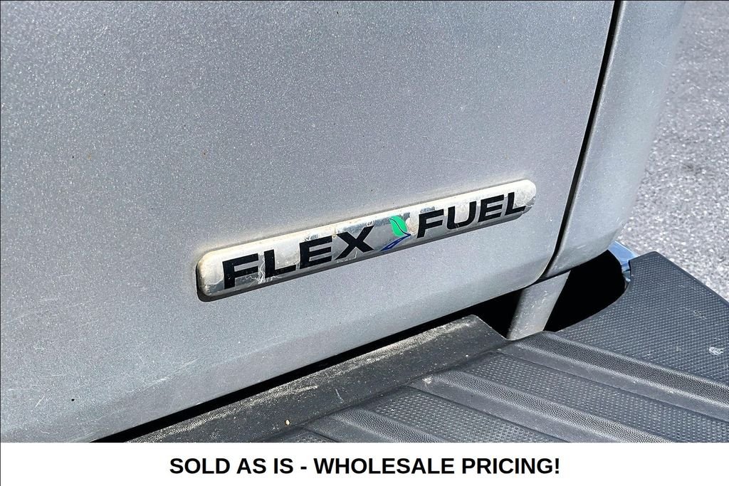 Used 2011 Silver Ford XL image 24