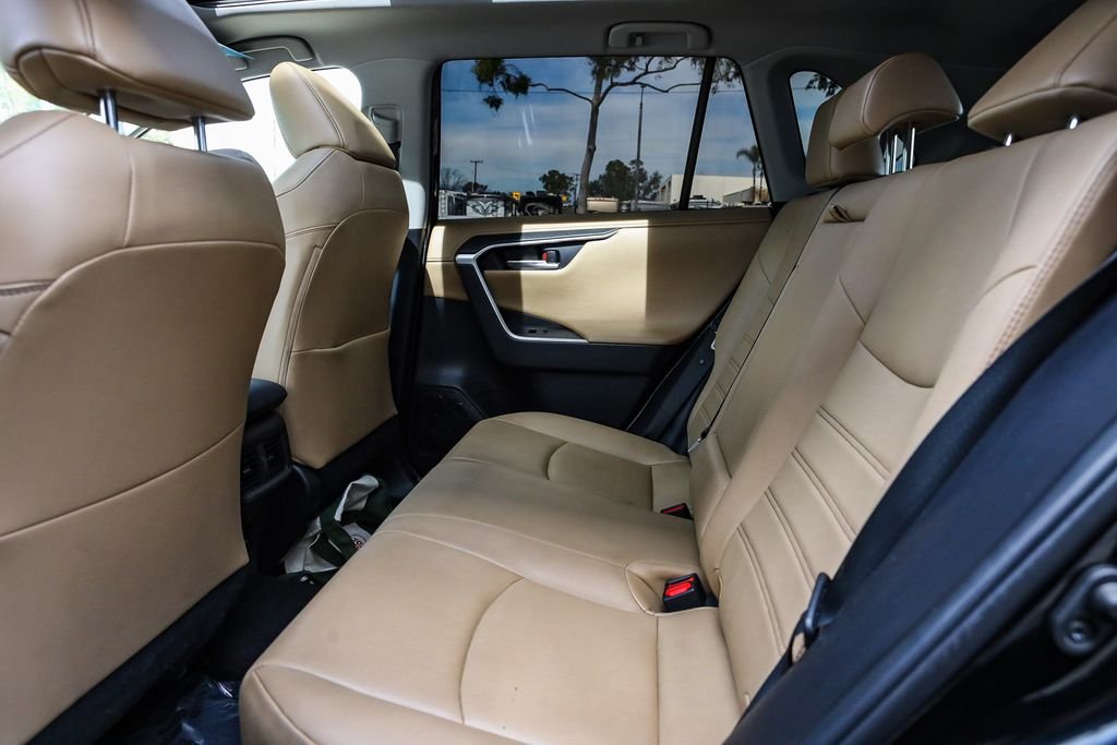 Used 2019 Midnight Black Metallic Toyota Limited image 19