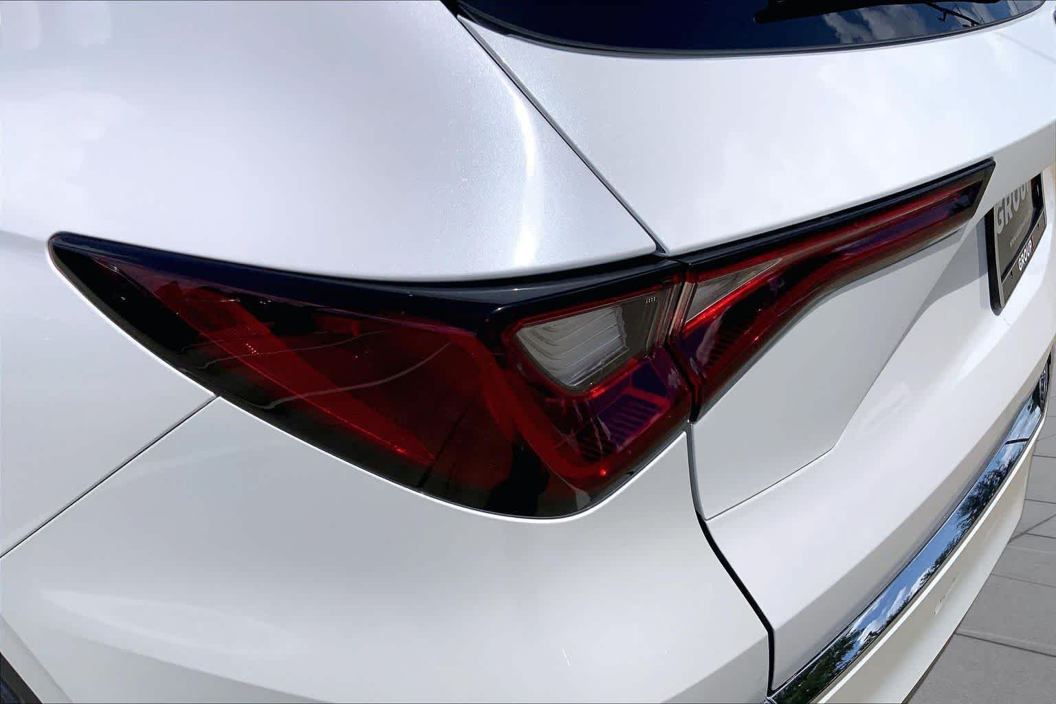 Used 2026 Platinum White Pearl Acura w/Technology Package image 29