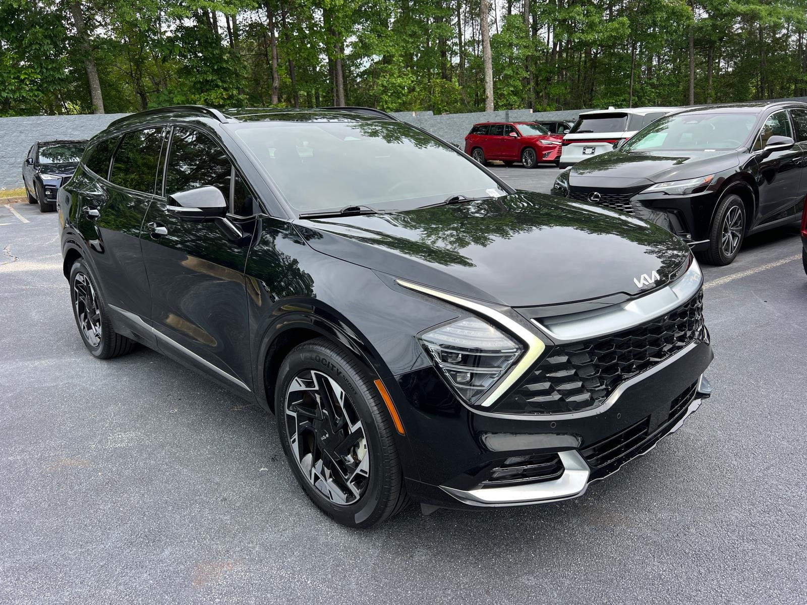 Used 2025 Ebony Black Kia SX-Prestige image 4