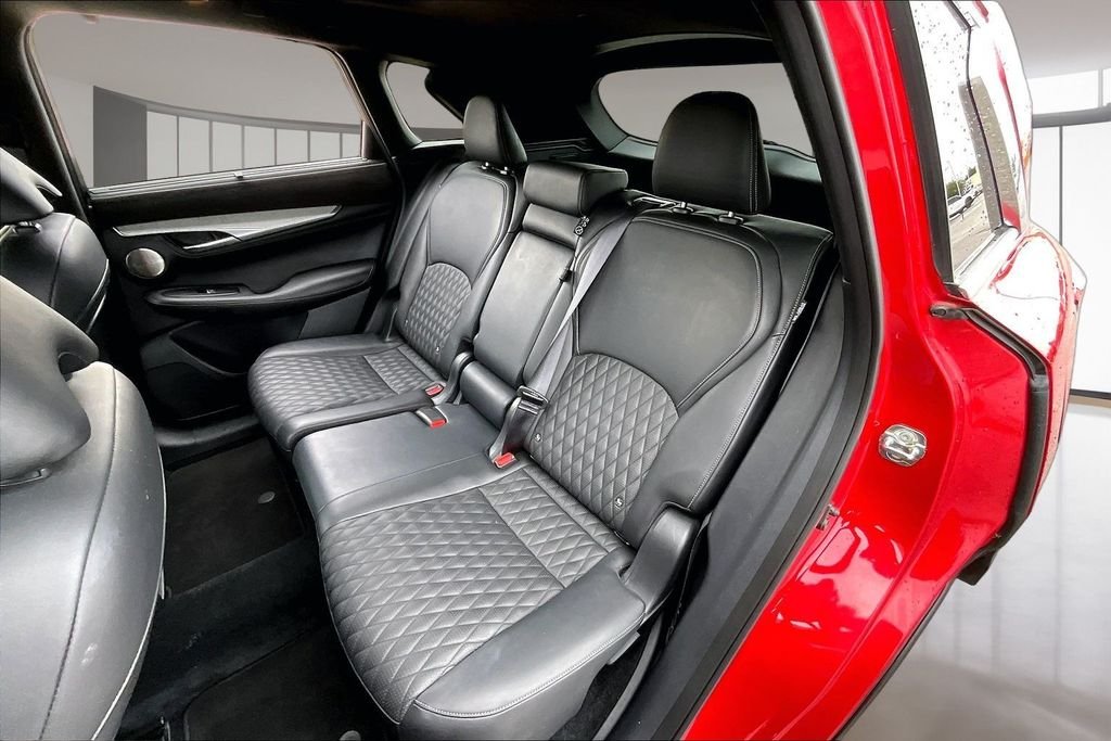 Used 2022 Red INFINITI Autograph image 26