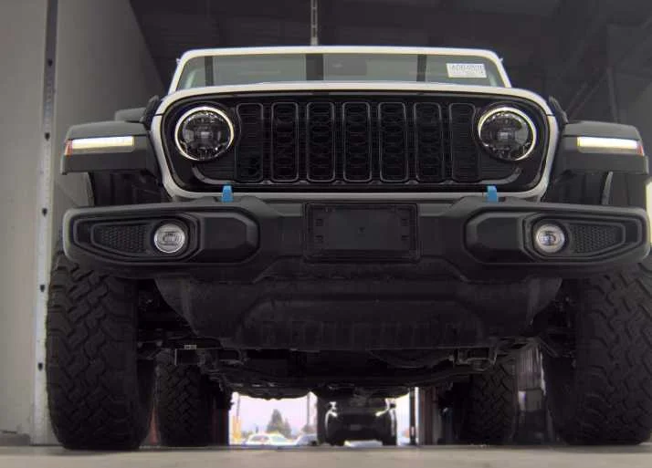 Used 2024 Bright White Clearcoat Jeep Willys image 3