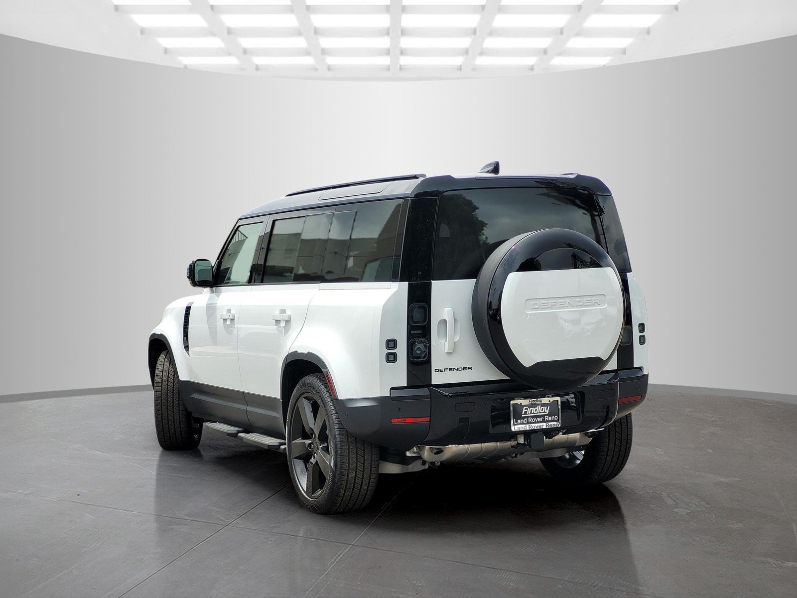 New 2026 Fuji White LAND ROVER S image 4