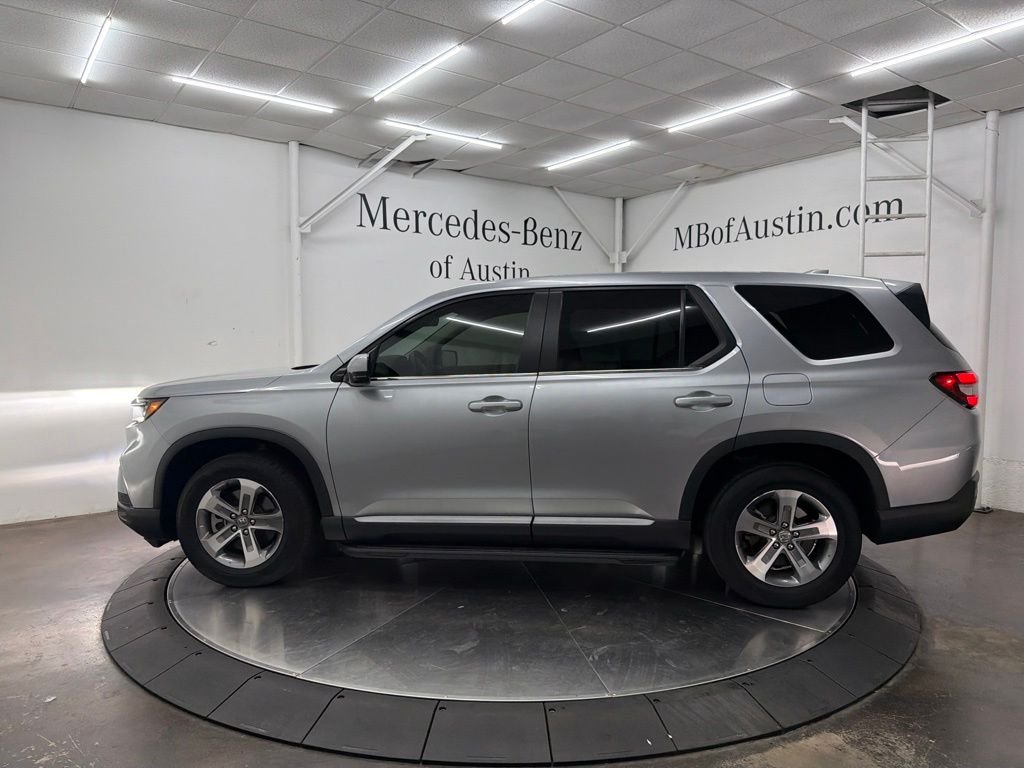 Used 2024 Silver Honda EX-L image 4