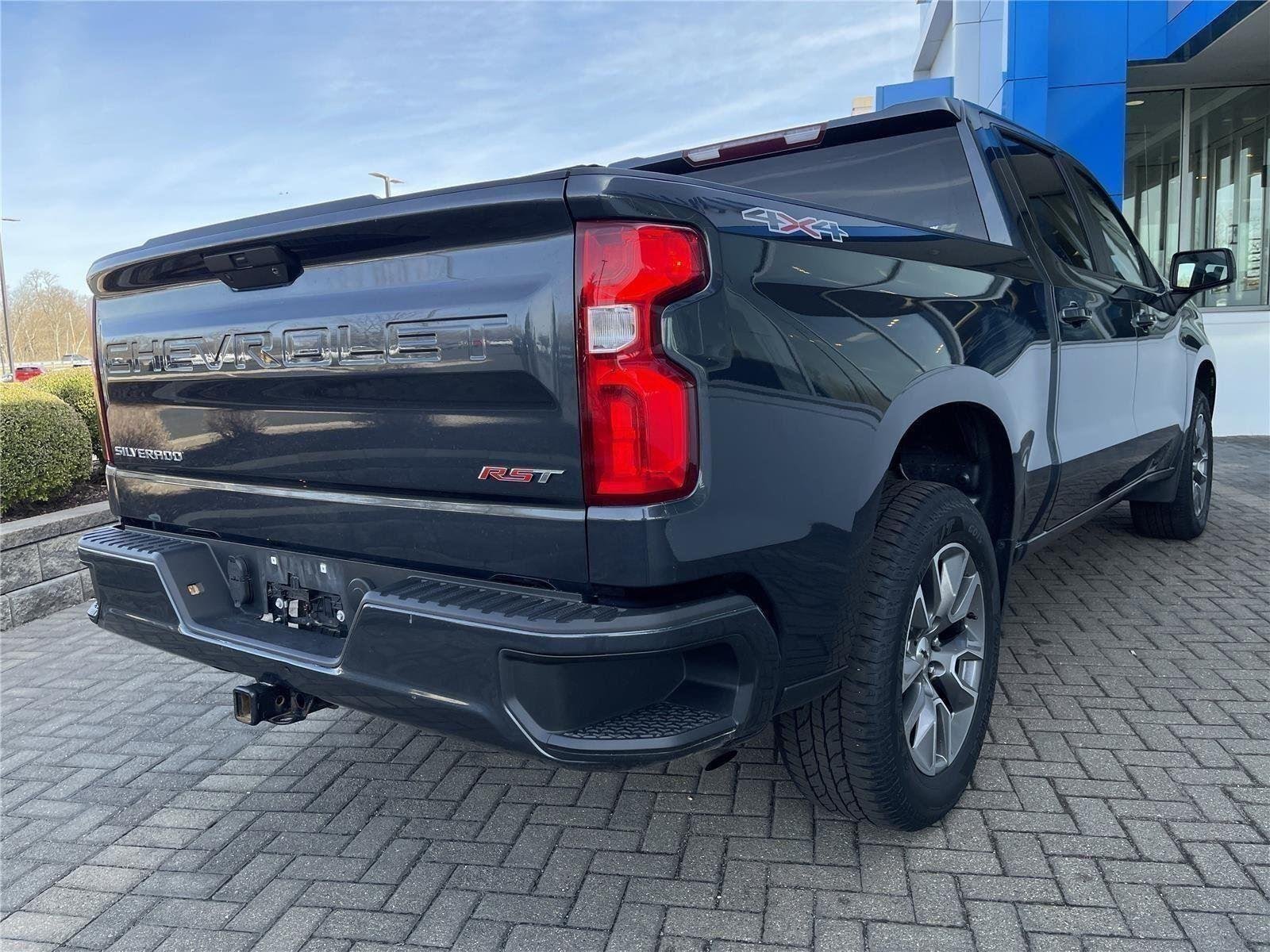 Used 2022 Shadow Gray Metallic Chevrolet RST image 5