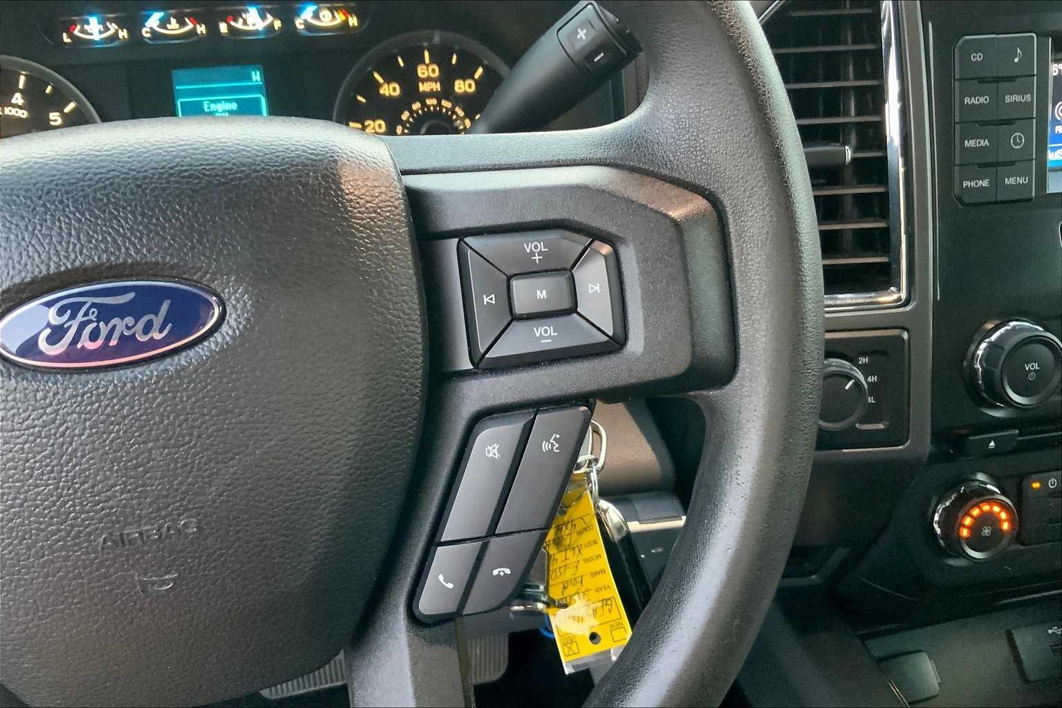 Used 2016 Oxford White Ford XLT image 24