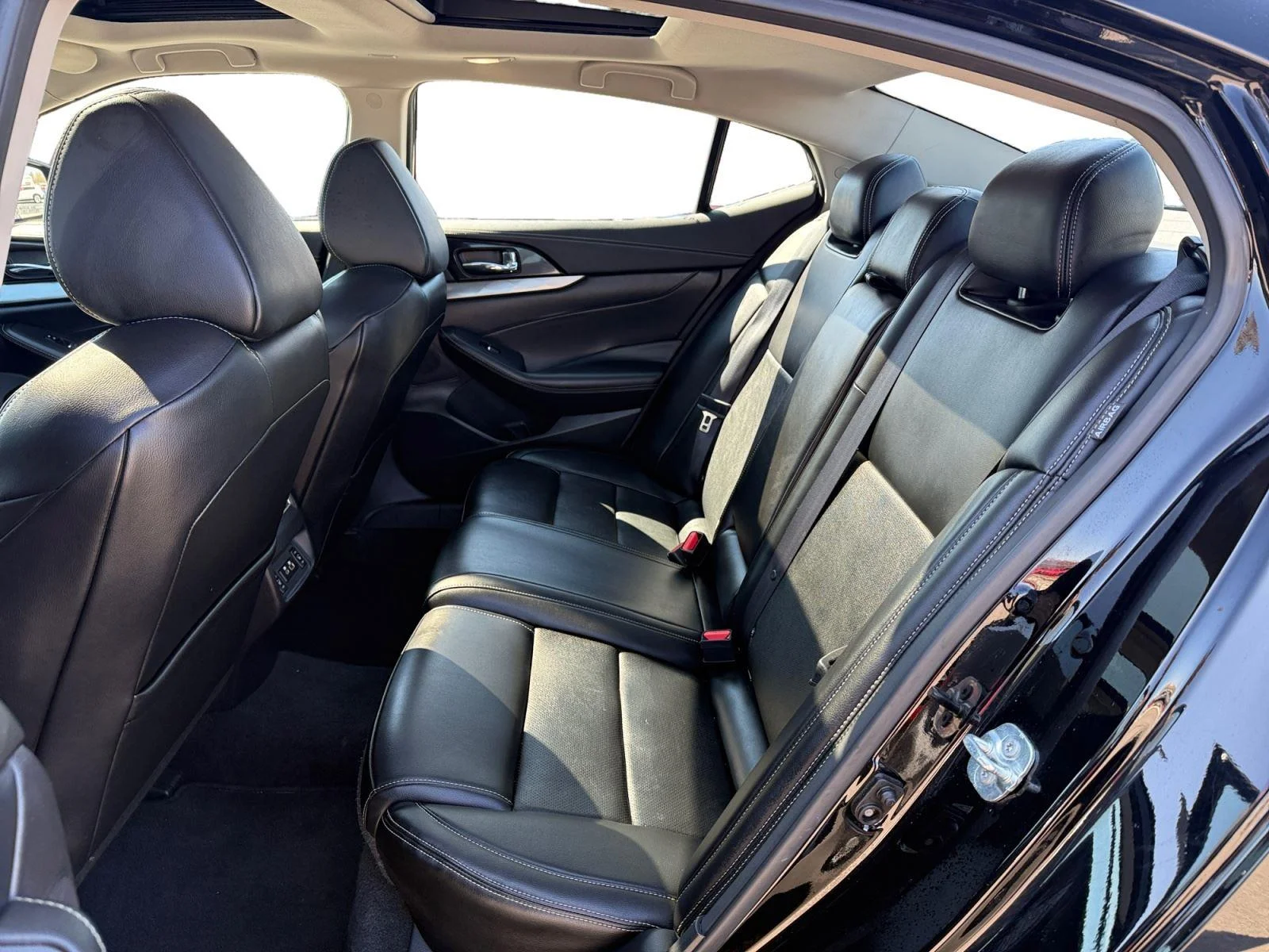 Used 2023 BLACK NISSAN SL SEDAN image 21