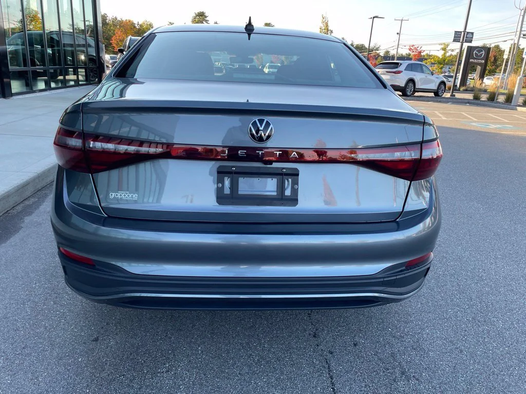 Used 2025 Platinum Gray Metallic Volkswagen 1.5T S image 5