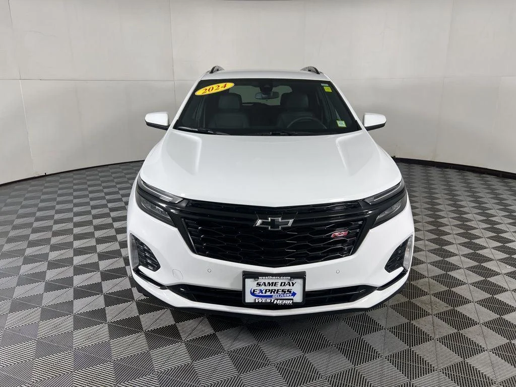 Used 2024 Summit White Chevrolet RS image 15