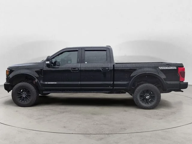 Used 2020 Black Metallic Ford Lariat image 8