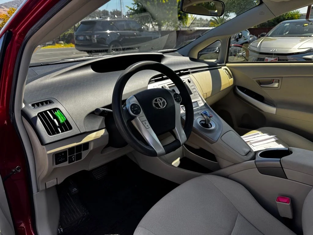Used 2013 Red Toyota Two image 14