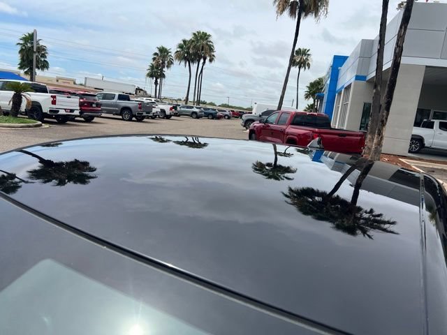 Used 2025 Ebony Twilight Metallic Buick Preferred image 7