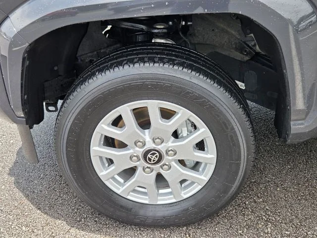 Used 2025 Underground Toyota SR5 image 18