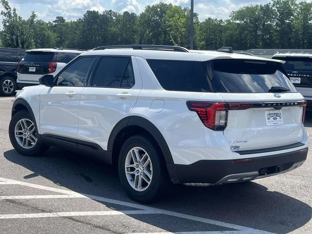 New 2026 White Ford Active image 4