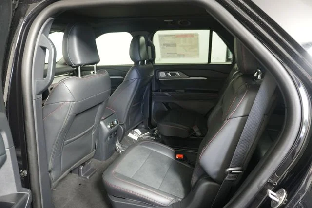 New 2026 Agate Black Metallic Ford ST image 28
