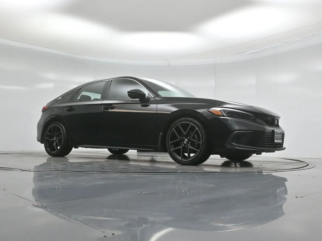 Used 2022  Honda Sport Touring image 2
