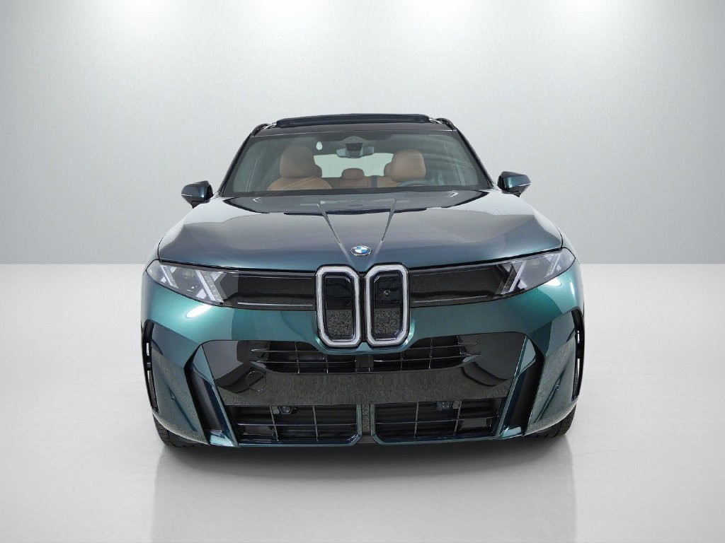 New 2027 Vancouver Green Metallic BMW  image 2