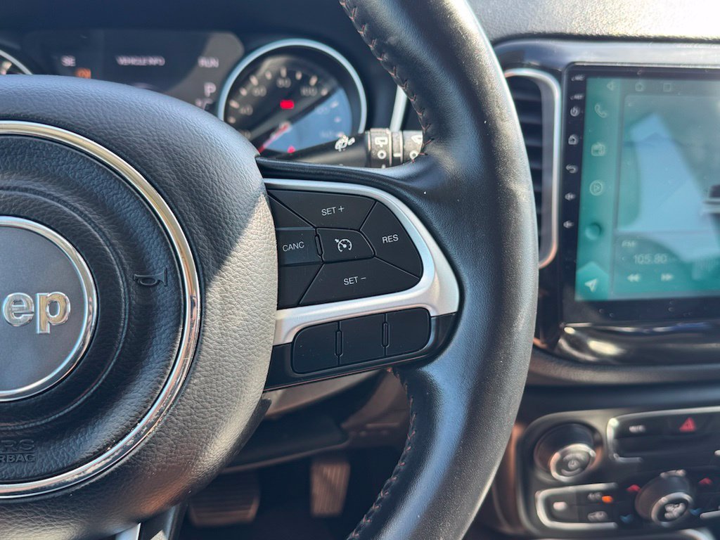 Used 2020 Red Line Jeep Latitude image 10