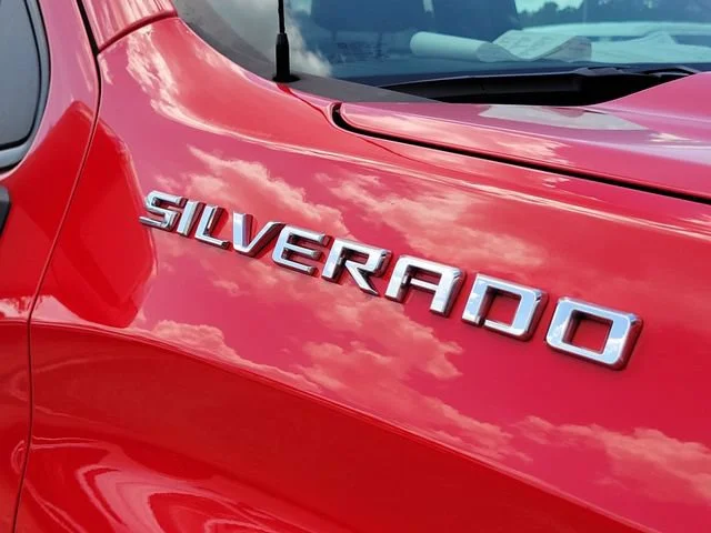 2022 Chevrolet Silverado 1500 LT - Photo 7