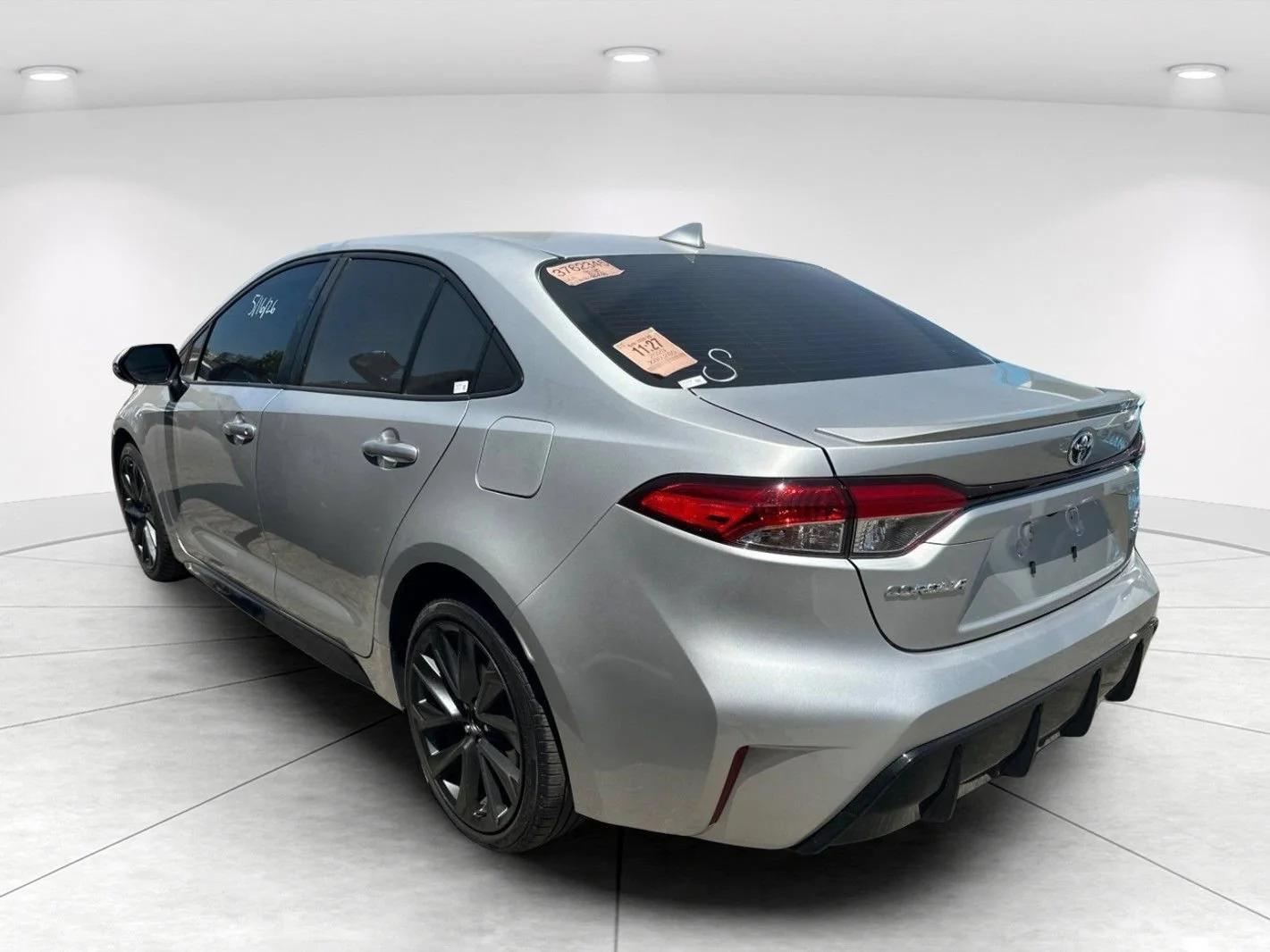 Used 2023 Silver Toyota Hybrid LE image 4
