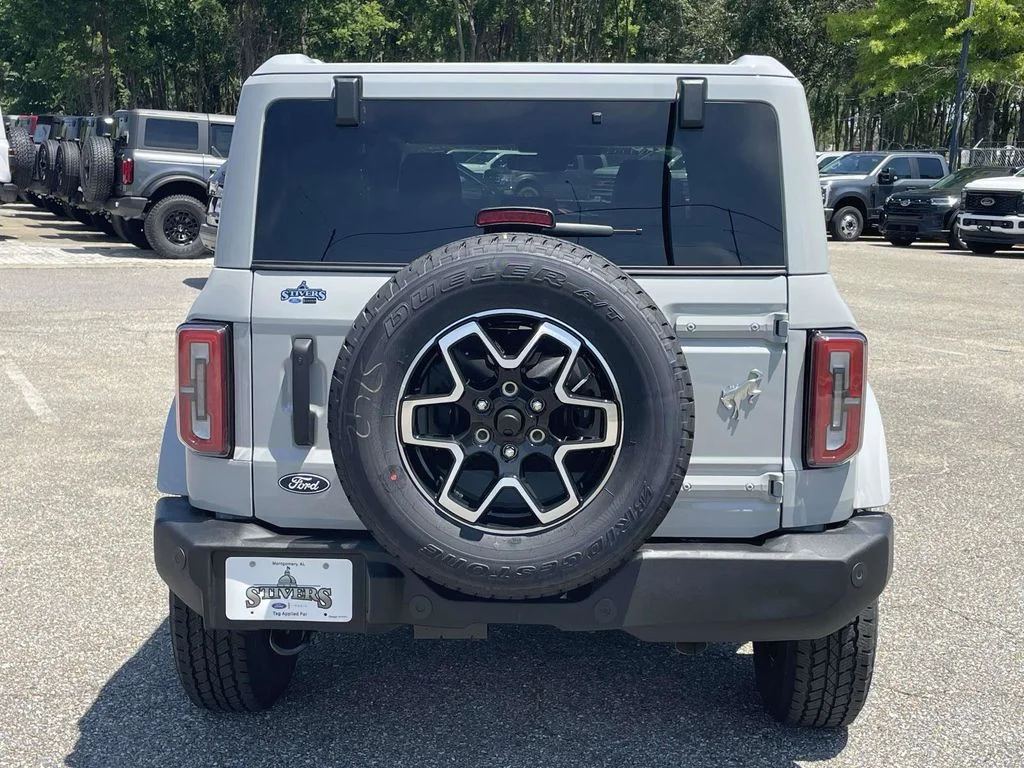 New 2026 White Ford Outer Banks image 4