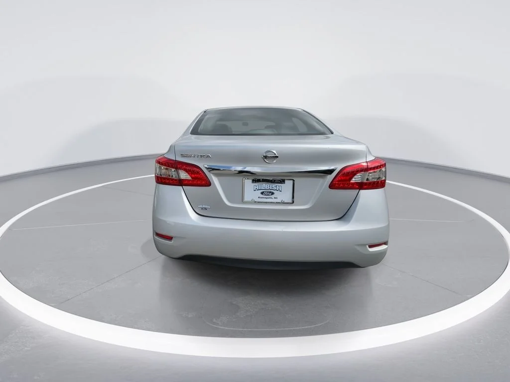 Used 2015 Silver Nissan S image 7