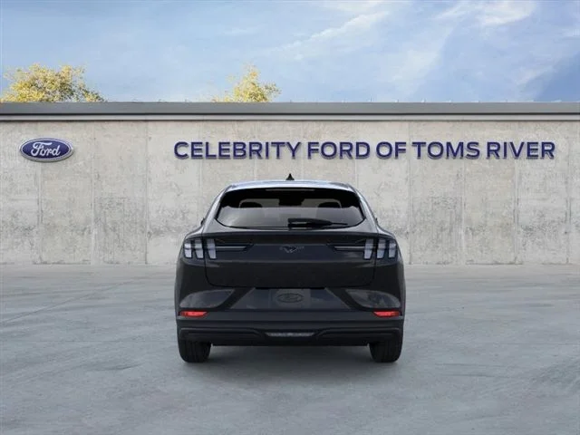 New 2026 Black Ford Premium image 5