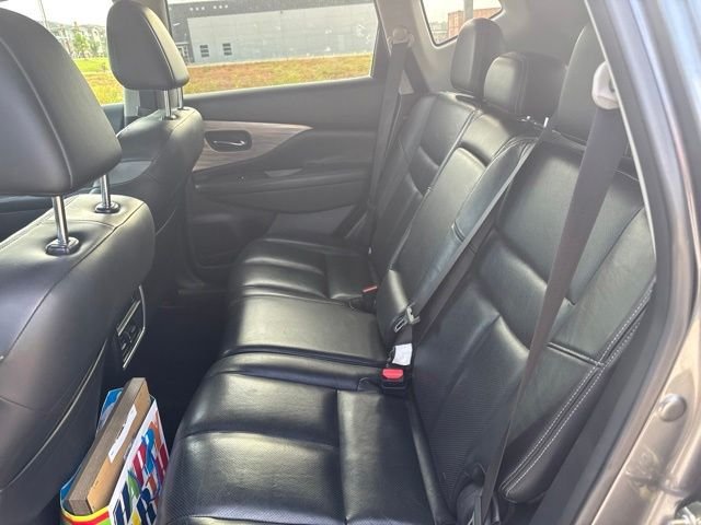 Used 2016 Gray Nissan Platinum image 10