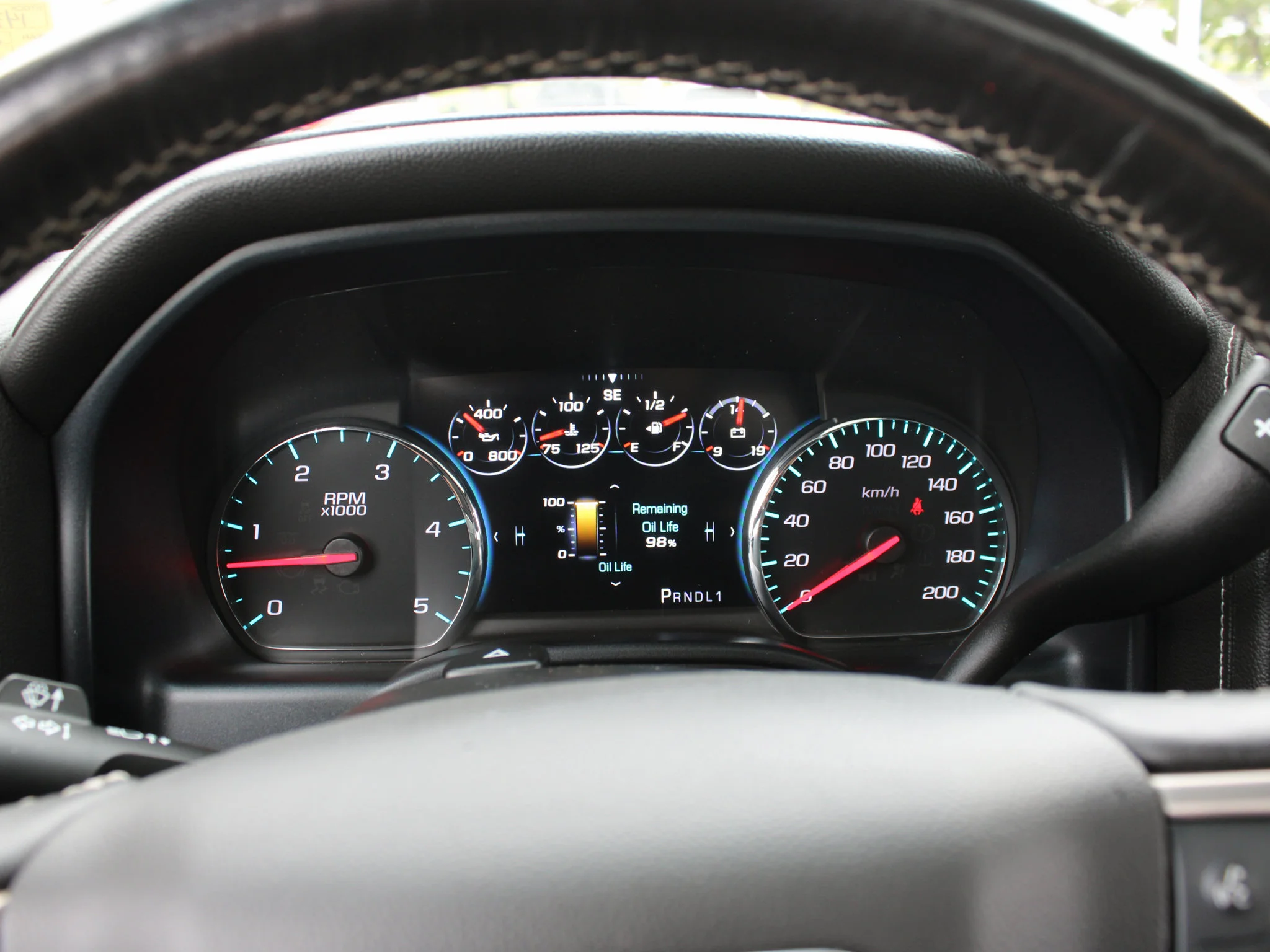 Used 2019 White GMC Denali * Diesel | 5th Wheel/Gooseneck Prep | Heated/Vented Leather | Sunroof | Remote Start image 23