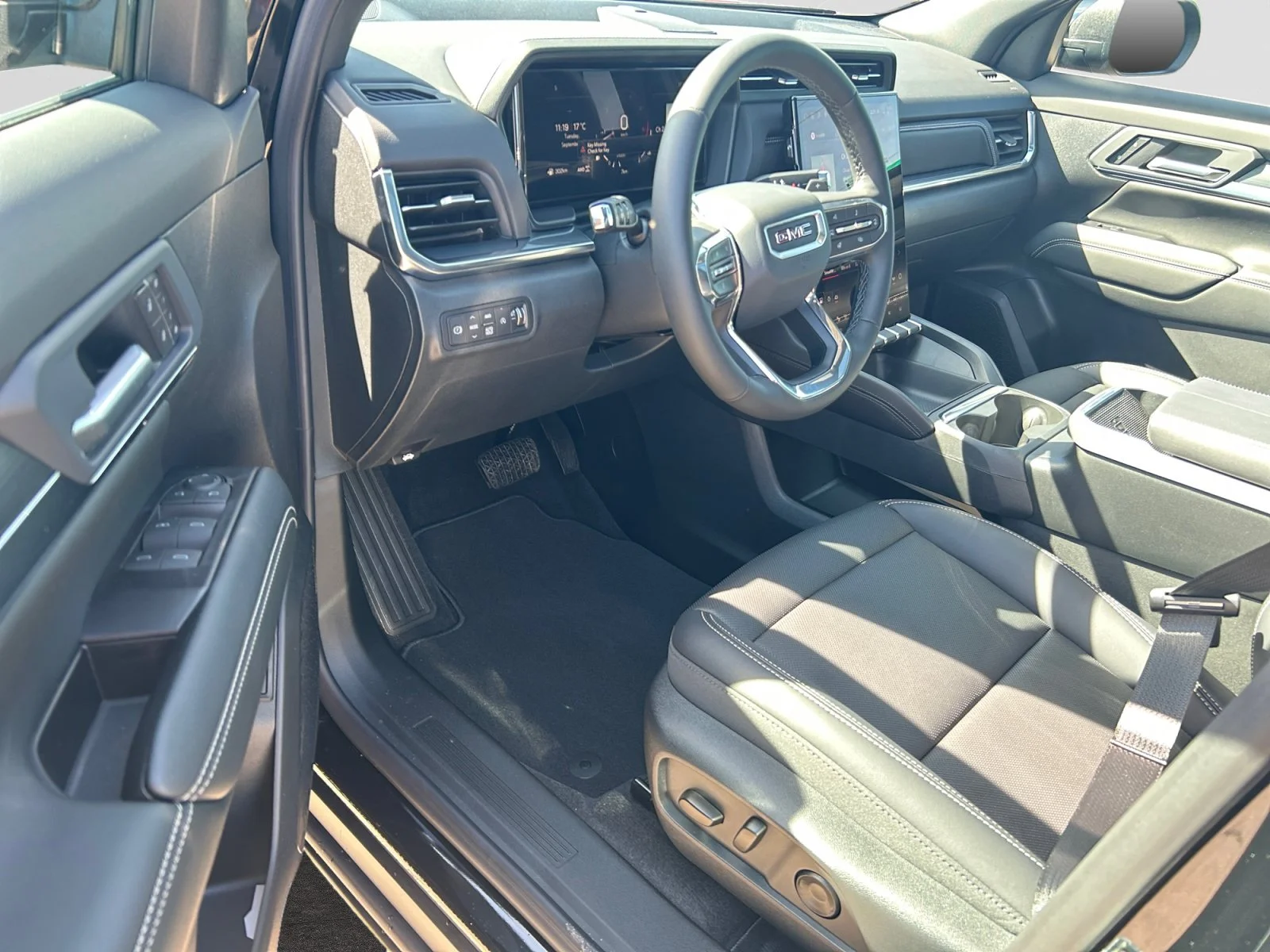 New 2027 Ebony Twilight Metallic GMC AWD Elevation image 13