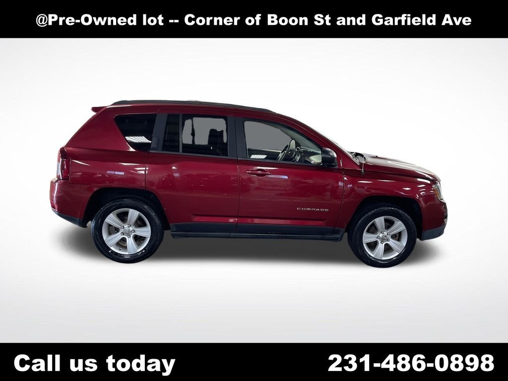 Used 2014 Red Jeep Sport image 6