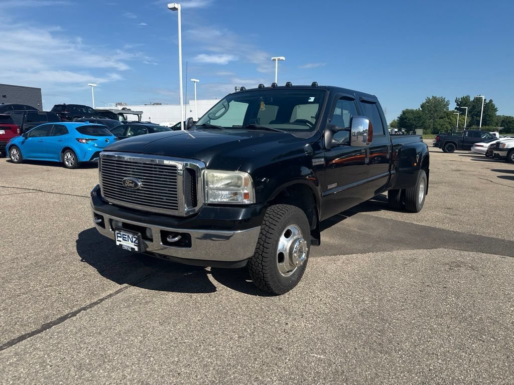 2006 Ford F-350 Lariat 4x4 Crew Cab SWB DRW's photo