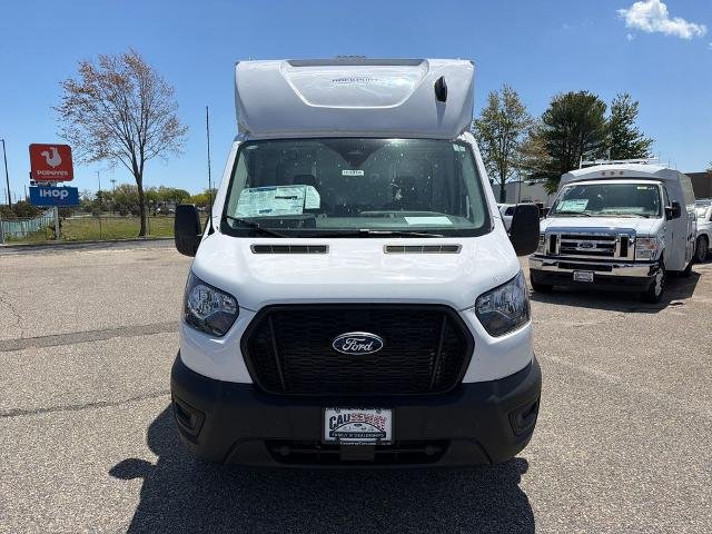 New 2026 Oxford White Ford Cutaway image 27