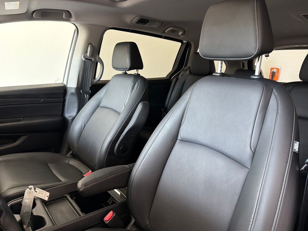 Used 2024  Honda EX-L image 15