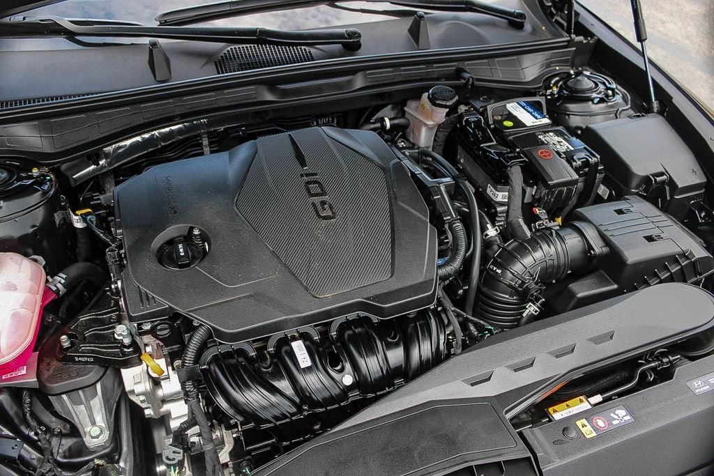 Certified Used 2025 Black Hyundai SEL image 27