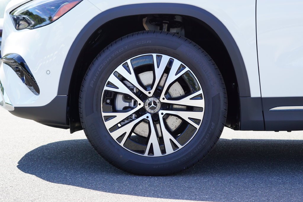 New 2026 Polar White Mercedes-Benz GLA 250 image 9