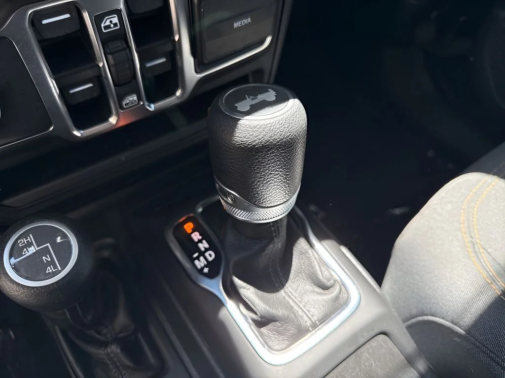 Used 2025 Black Jeep Sahara image 23