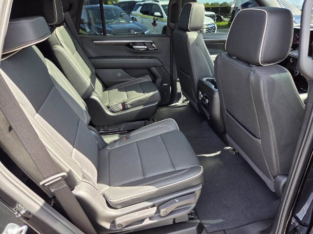 New 2027 Summit White Chevrolet LT image 16