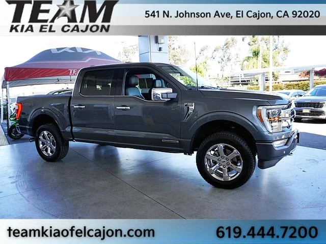 Used 2023 Gray Ford Lariat image 10