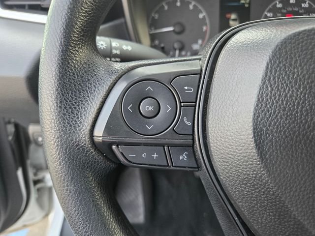 Used 2025 White Toyota LE image 19