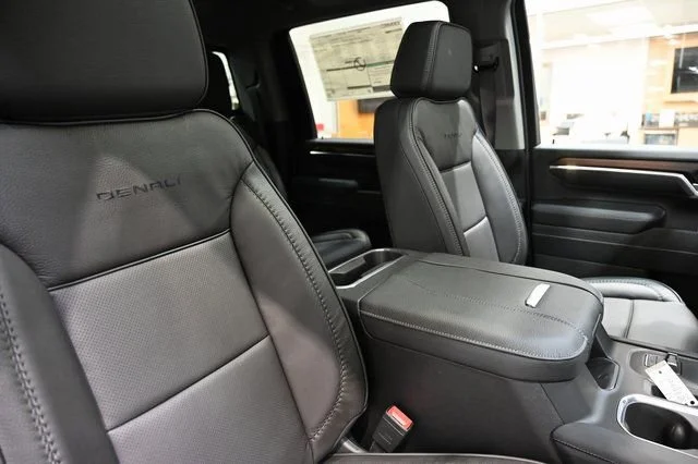 2026 GMC Sierra 2500HD Denali - Photo 12