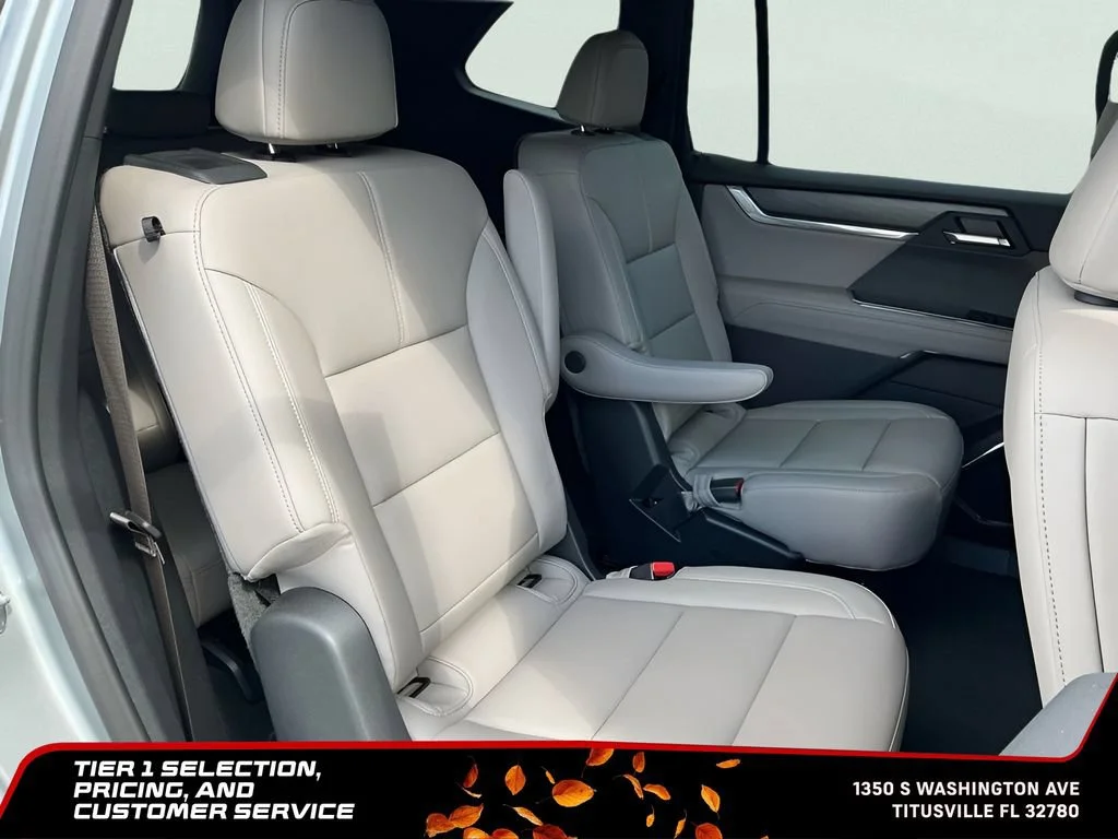 New 2026 Sterling Metallic GMC Elevation image 23