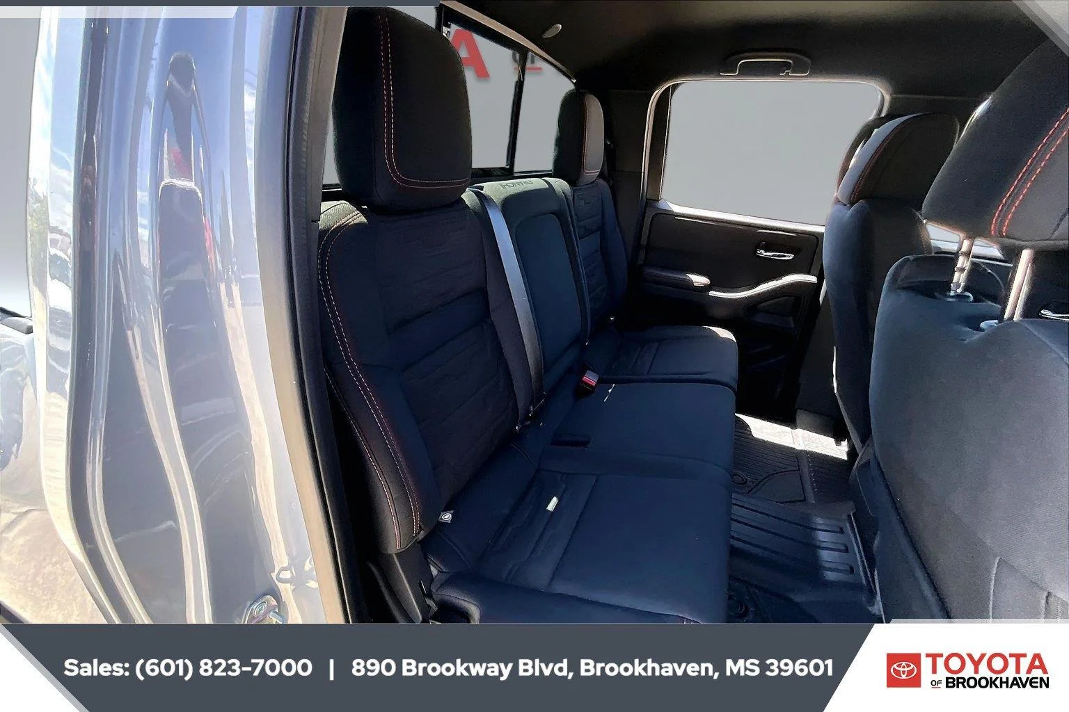 Used 2025 Super Black Nissan PRO-4X image 20